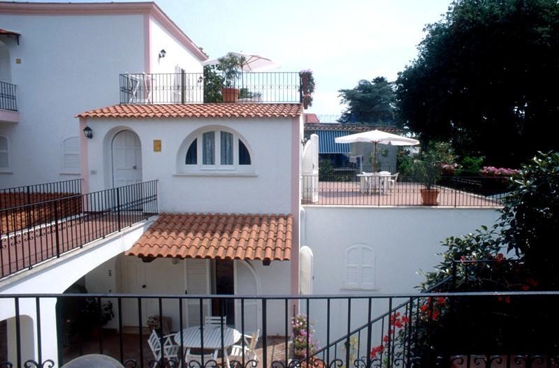 Residence Aegidius Ischia Bagian luar foto