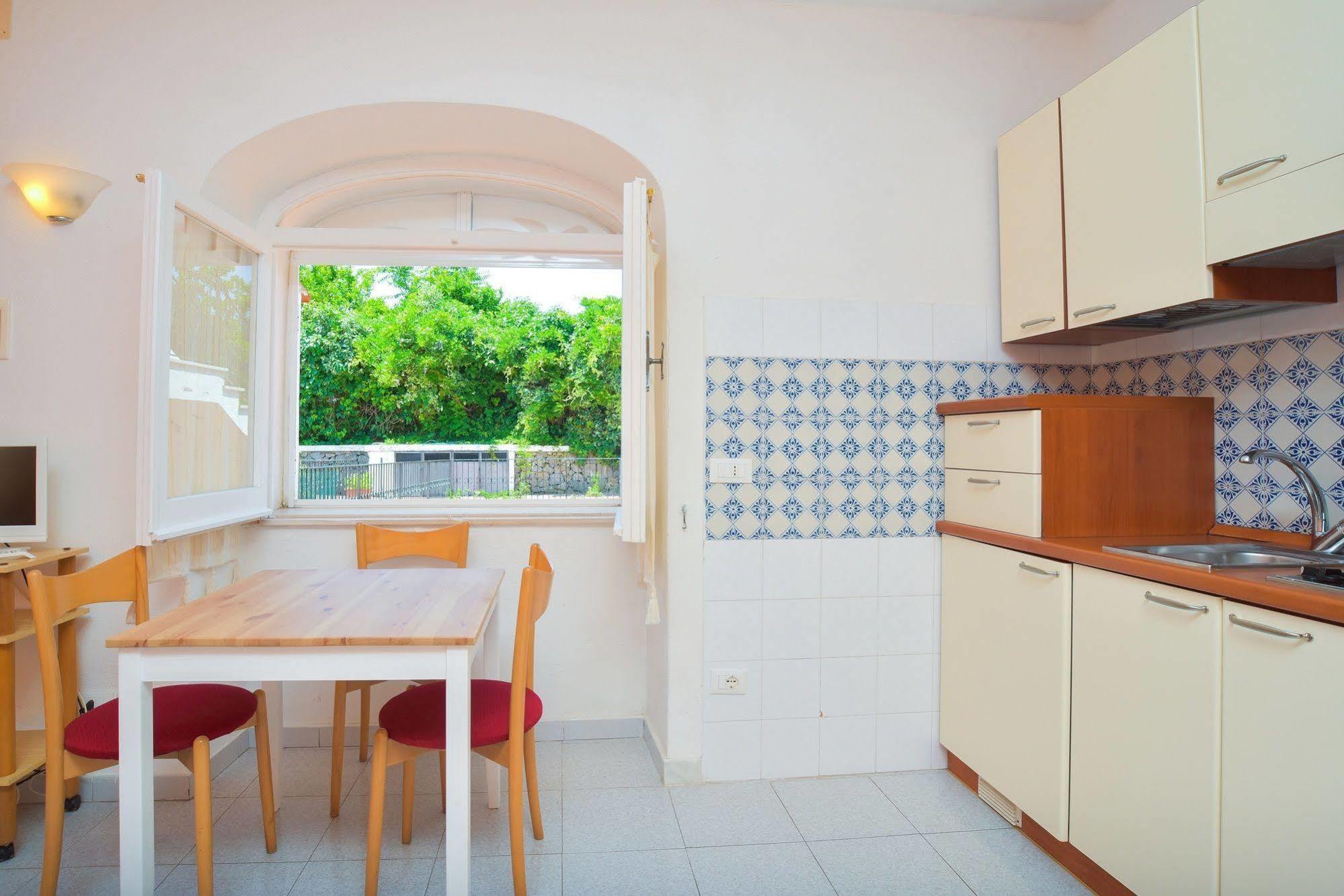 Residence Aegidius Ischia Bagian luar foto