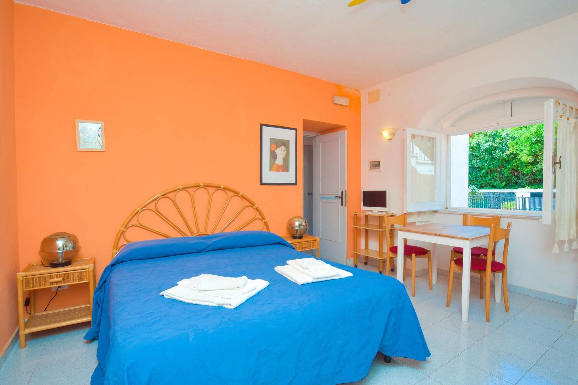 Residence Aegidius Ischia Bagian luar foto