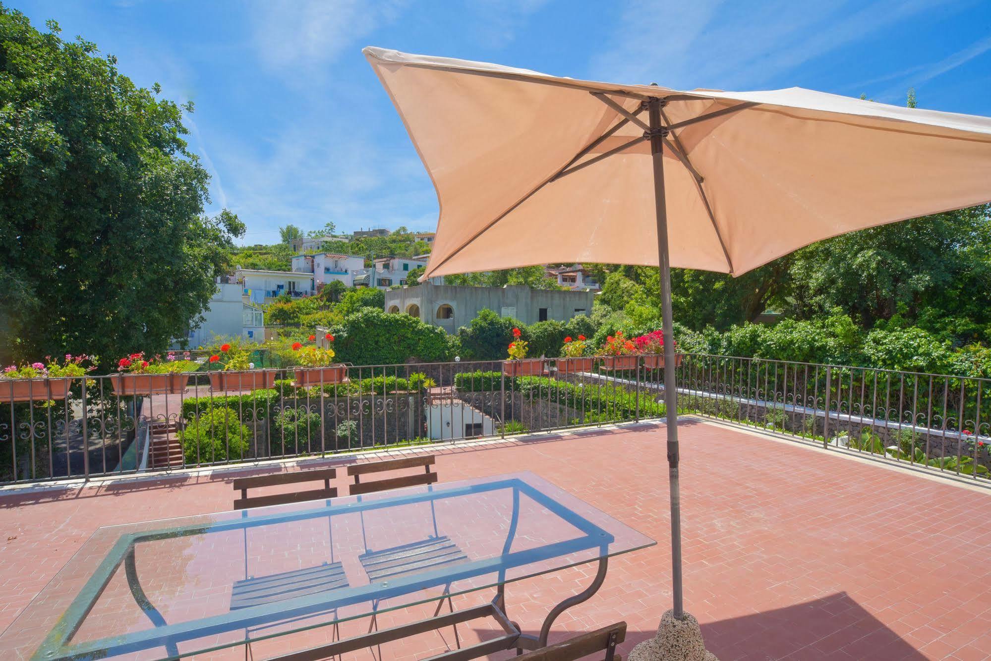 Residence Aegidius Ischia Bagian luar foto